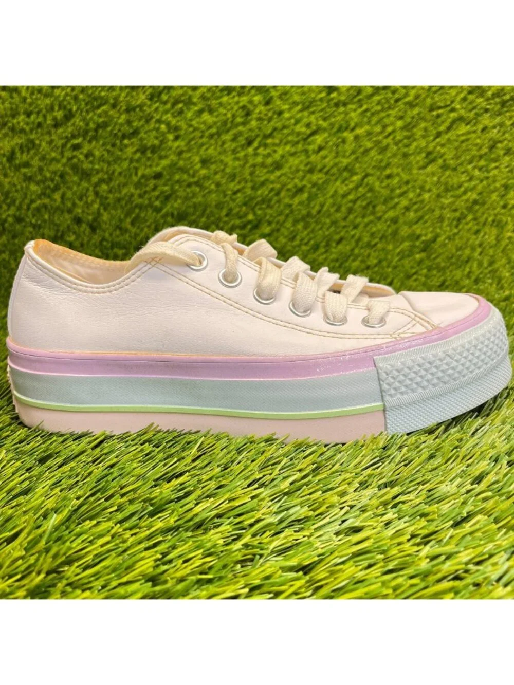 Converse Chuck Taylor All Star Lift Low Womens Size 5.5 Athletic Shoes Sneakers - Picture 1 of 10